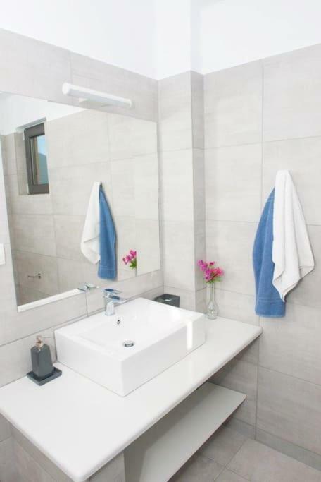 Irene Twin Condo Plataria Exterior foto